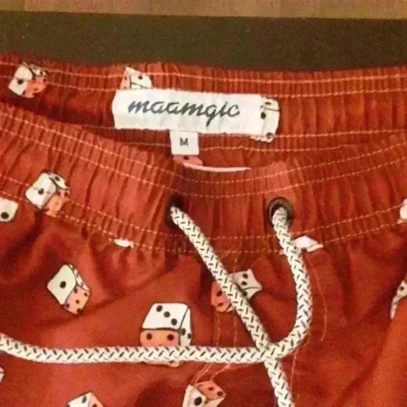 Maamgic board shorts red with dice mens medium - Picture 2 of 3